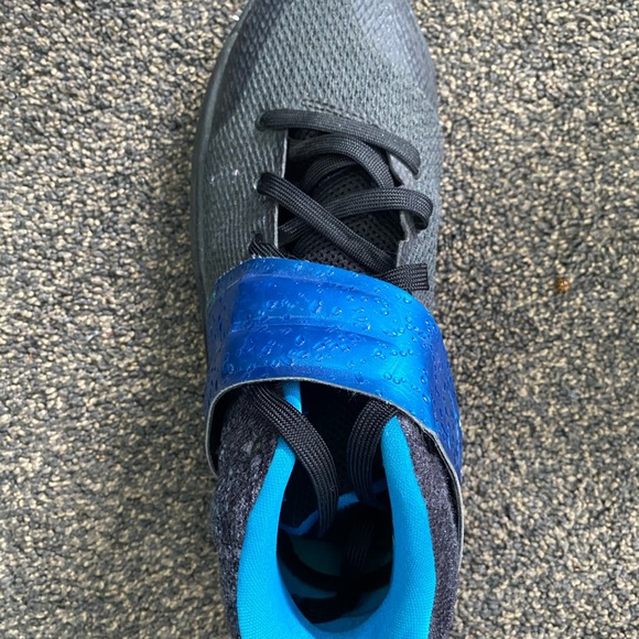 Kyrie 2 raindrop basketball shoes - Picture 3 of 4